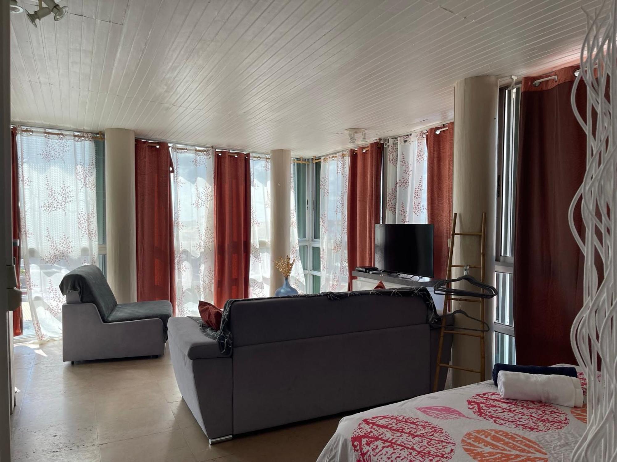 Апартаменты Penthouse Seaside 10 Min Port, Croisiere Et Aeroport Пуэнт-а-Питр Экстерьер фото